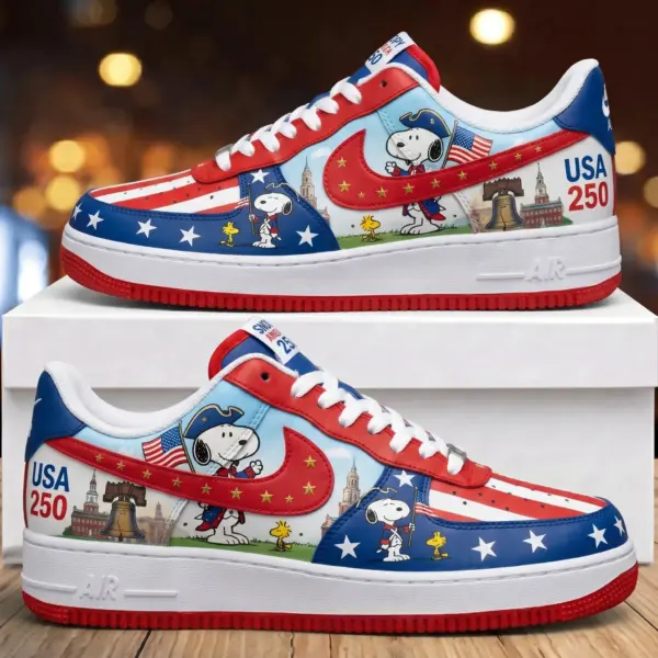 Snoopy 250 Years of America Low-Top Sneakers