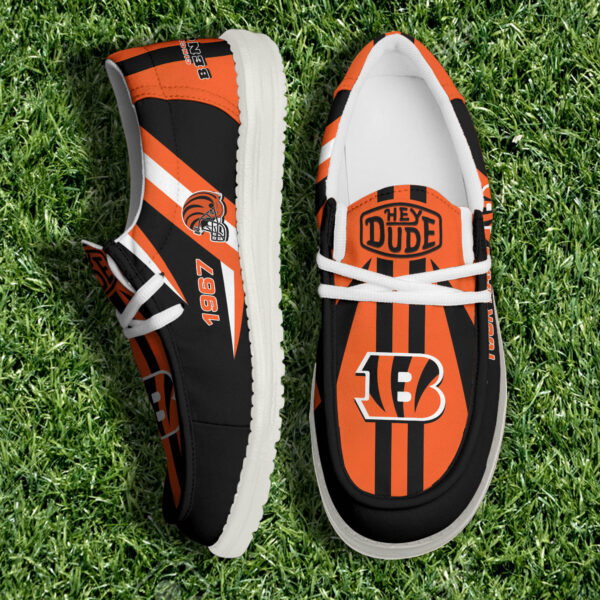 Cincinnati Bengals NFL Team White Canvas Loafer Shoes Personalized Your Name