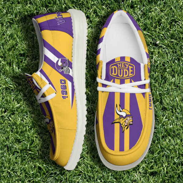 Minnesota Vikings NFL Team White Canvas Loafer Shoes Personalized Your Name