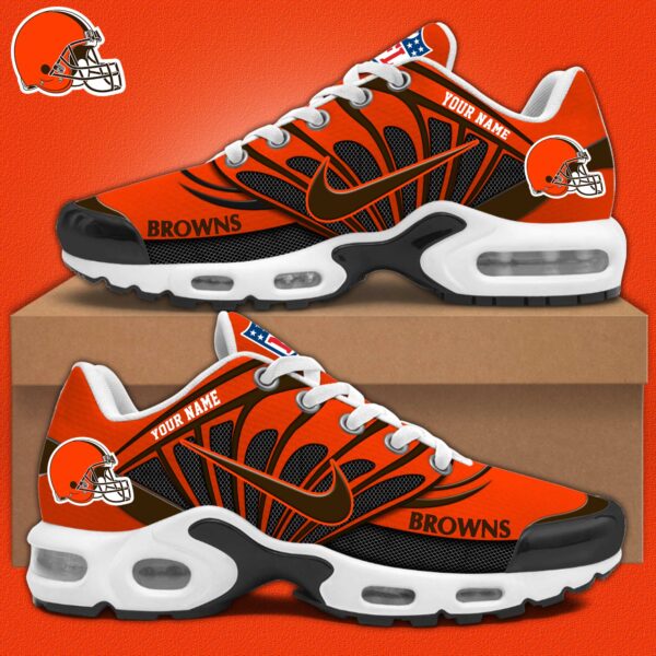 Customize Your Name With CLBR Ver 40 Sport Shoes